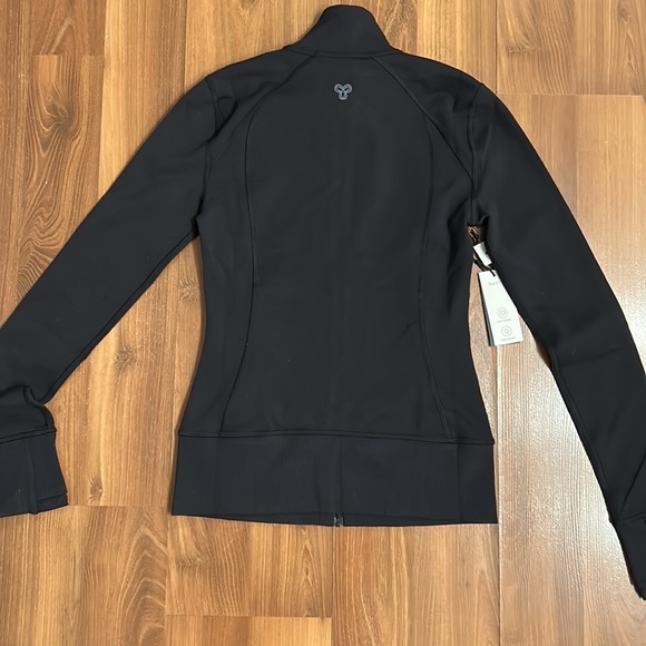 Black TNA Svelte Zip-Up. Brand new with tags!!! - Picture 7 of 8